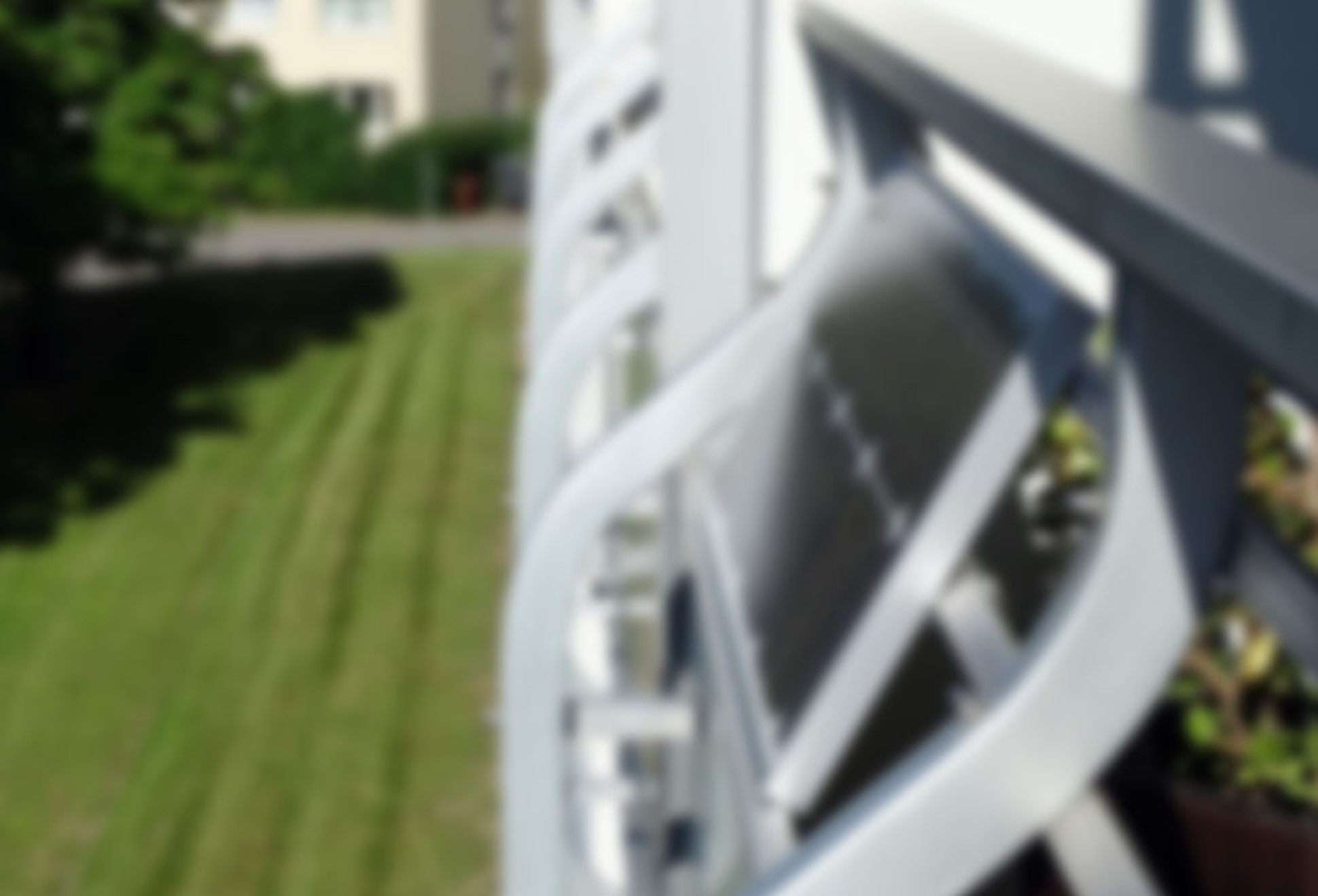 Balkon­kraftwerk bei Kötterl Elektrotechnik in Langquaid